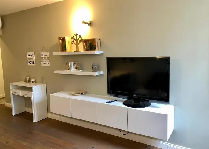 Appartamento Leon Rosso Flat *