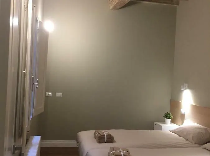 Leon Rosso Flat Firenze