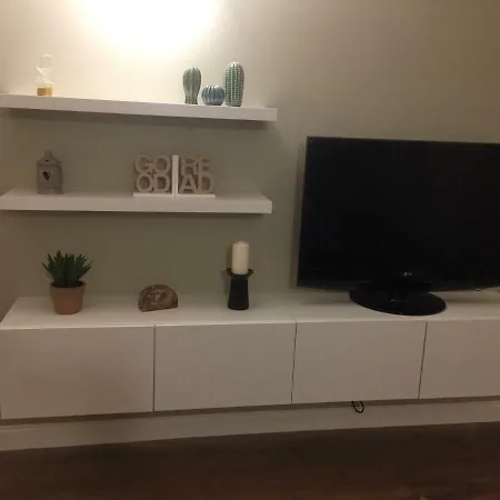 Leon Rosso Flat شقة *