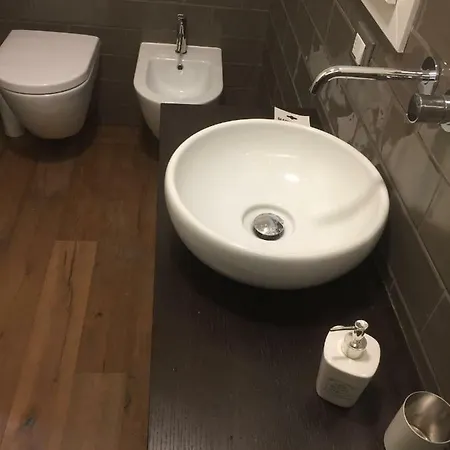 Leon Rosso Flat Apartament *